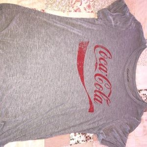 L Coca-Cola t-shirt